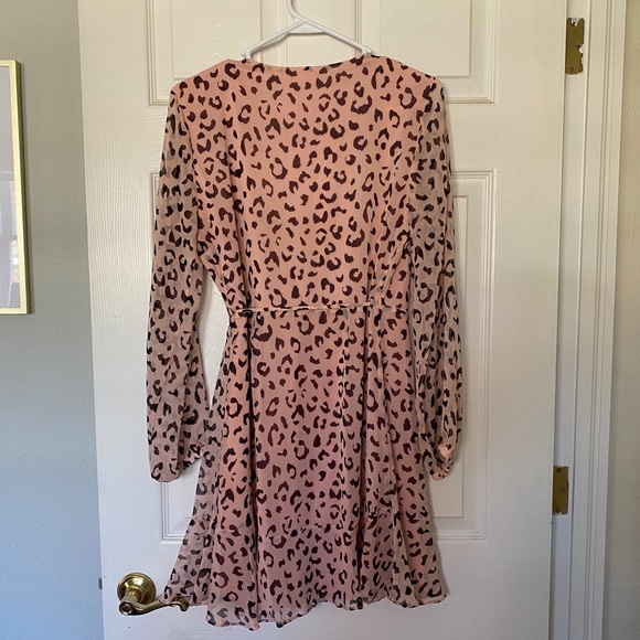 Pink Cheetah / Leopard Print Wrap Mini Dress - Picture 4 of 4